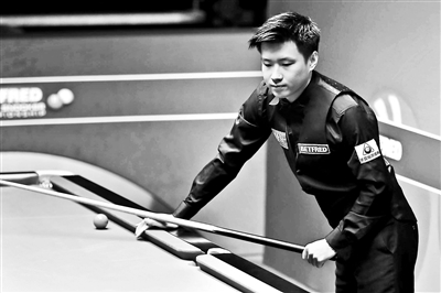 仅巩固了球 仅巩固了球