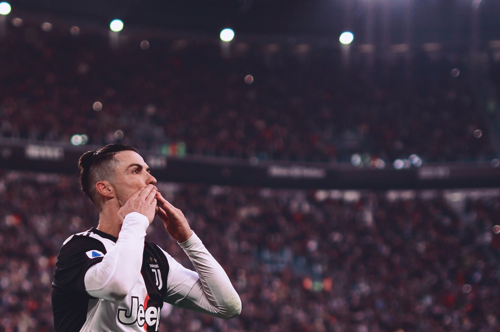 力的赞扬 力的赞扬